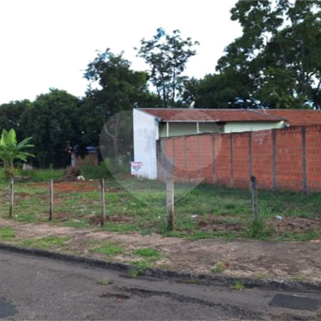 Terreno com 441 m² de área total no Jardim Munique.