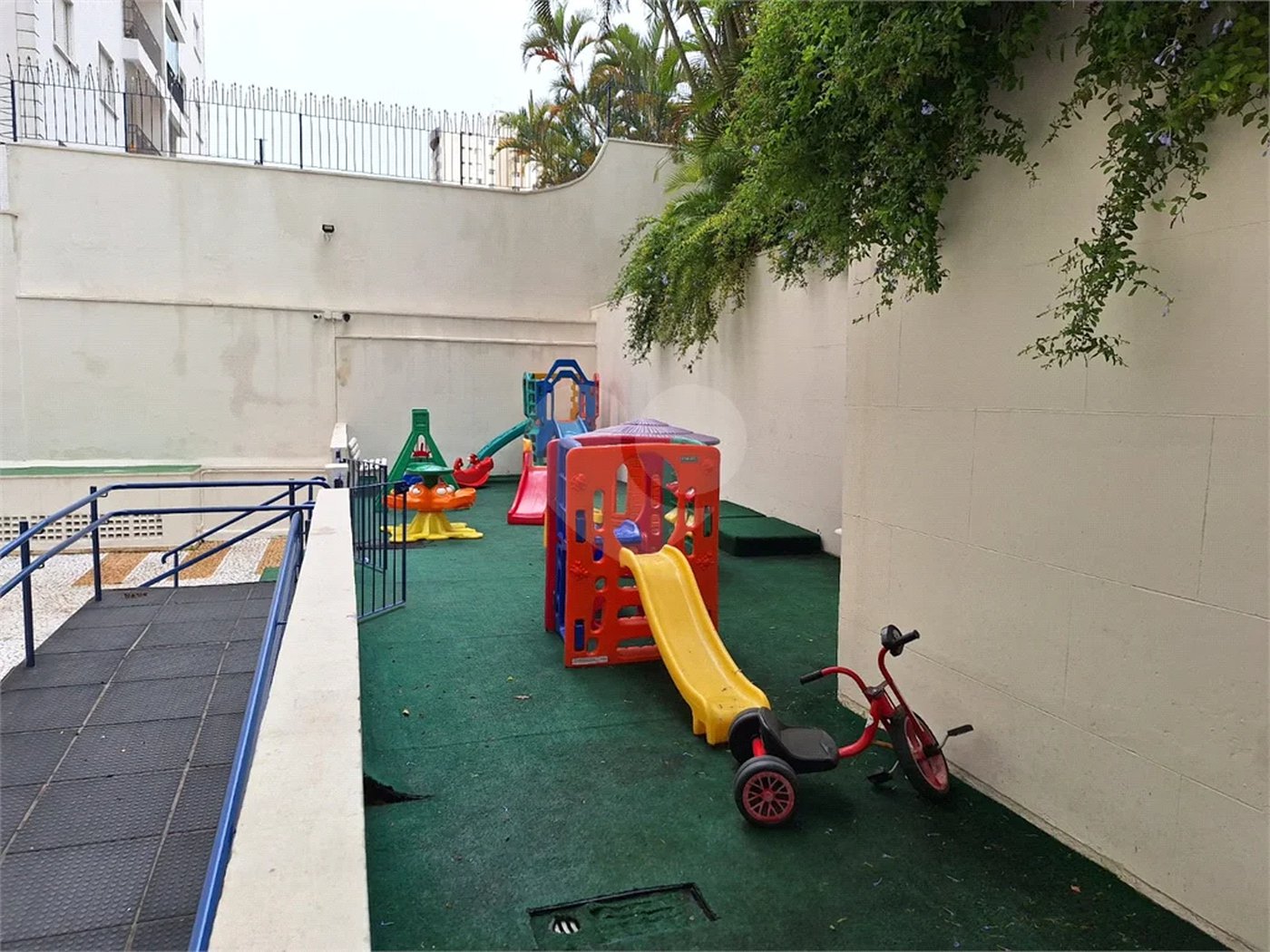 Apartamento com 130 m² , Bairro Saúde