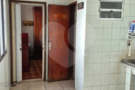 Casa residencial ou comercial com mais de 200m² na região do Jardim da Saúde em São Paulo - SP.
