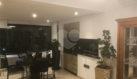 Apartamento à venda com 4 quartos, sendo 2 suítes,  em Vila Mariana, São Paulo, SP
