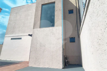 Casa com Suíte Master, Closet, Piscina e Espaço Gourmet Próxima ao Parque Ecológico- 03 quartos -com quintal