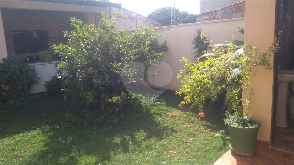 Casa térrea para venda ou locação no Santa Felícia.