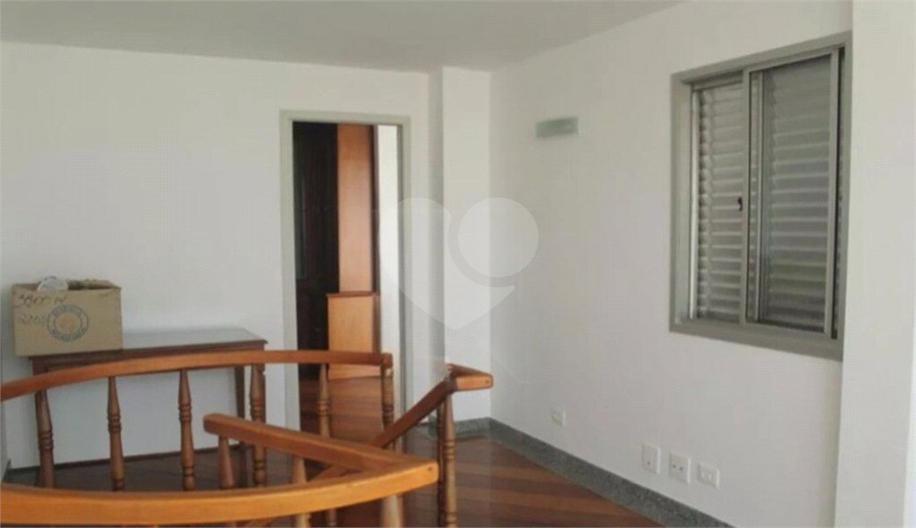 Cobertura com 130m², 3 quartos, sendo 2 suítes, 2 garagens, à venda no Jardim Marajoara