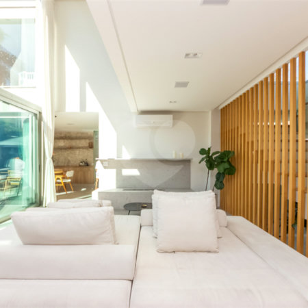 Casa à venda com 3 suítes no condomínio Lazuli, São Paulo - SP