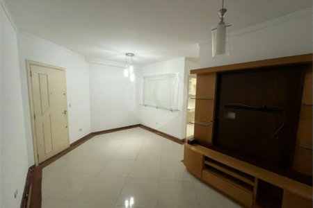 Apartamento à venda com 3 quartos, sendo 1 suíte, em Saúde, São Paulo, SP