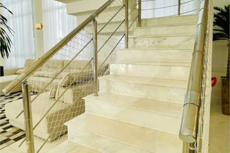 Belíssima casa à venda com 700 m² no Condomínio Tamboré, em Alphaville!!!