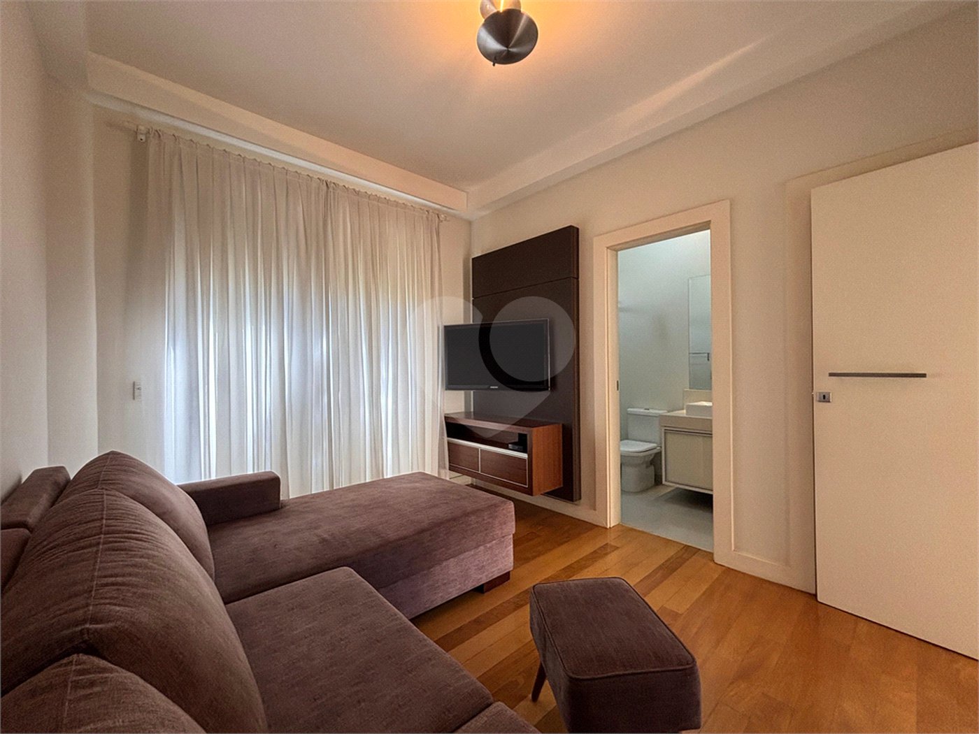 Casa á venda condomínio Damha I