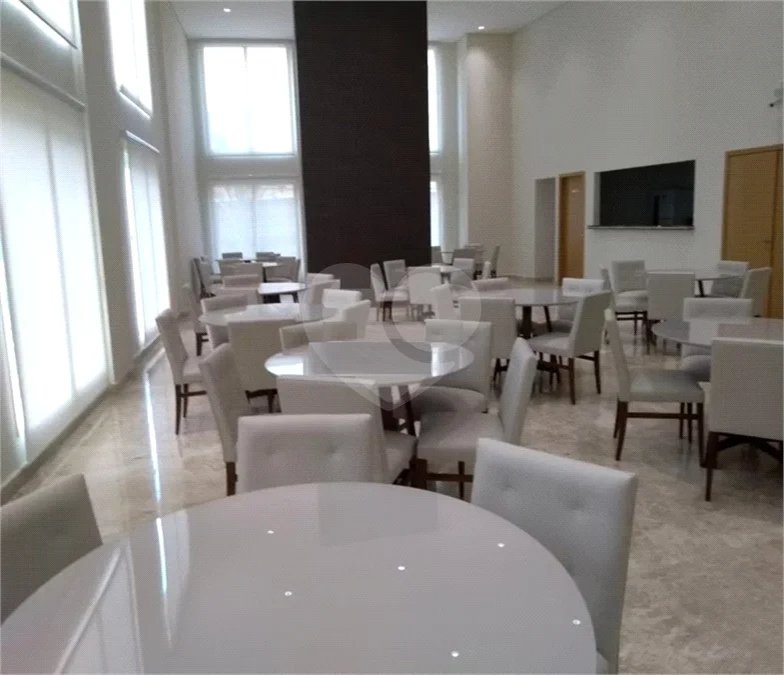 APARTAMENTO DE 44,5 M² COM 01 DORMITÓRIO E COZINHA COM ARMÁRIOS, VARANDA GOURMET E VAGA PARA LOCAÇÃO EM SANTANA