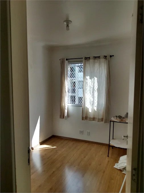 Apartamento à venda com 2 quartos em Jardim Monte Santo, Cotia - SP