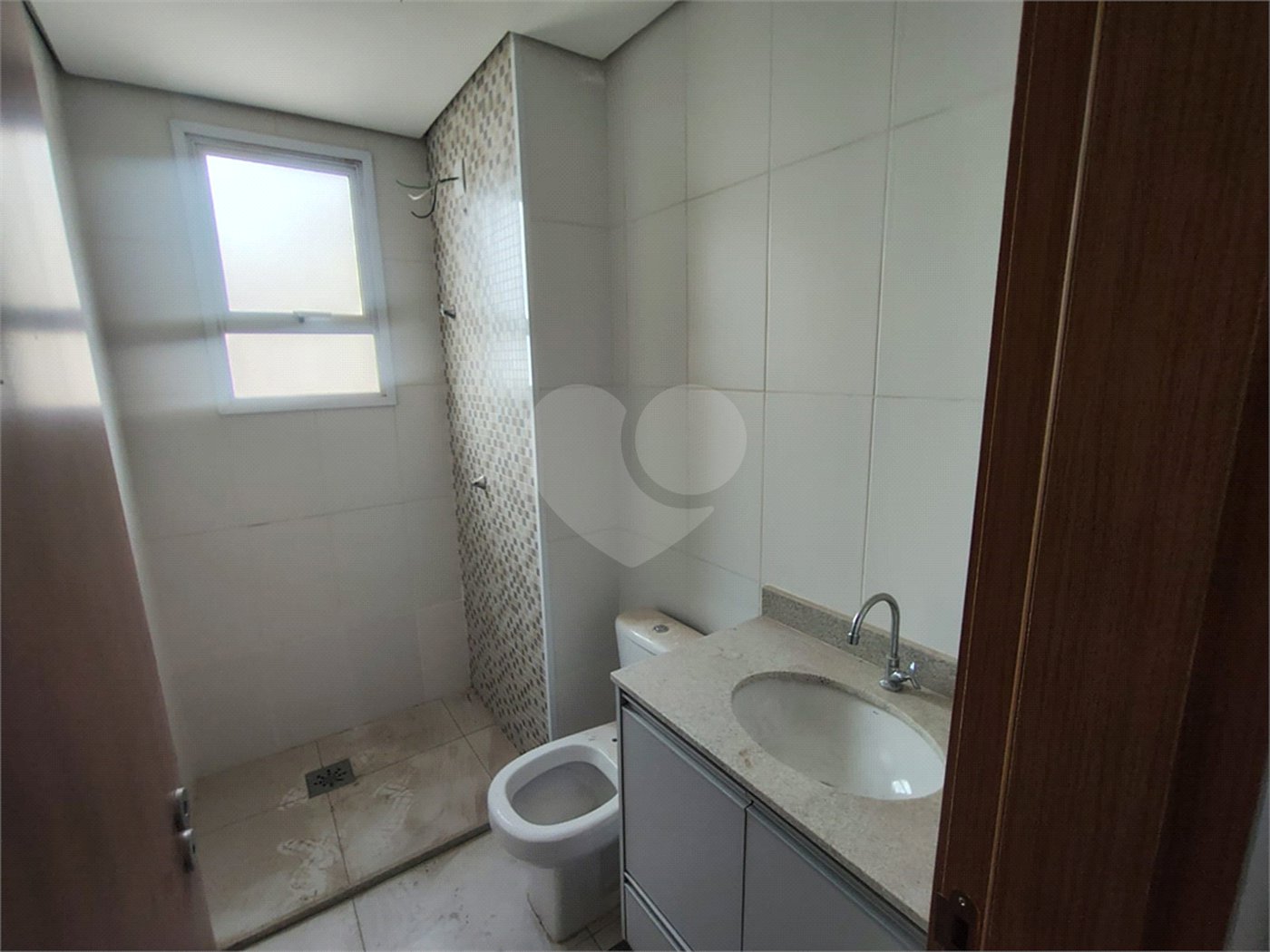 Apartamento com condomínio de clube 3 Dormitórios e 1 Suíte