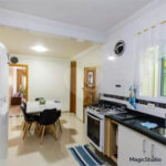 Casa com 144m² , 3 dormitórios , 1 suíte , 3 vagas , à venda no Jardim das Maravilhas em Santo André.