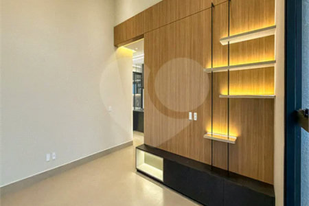 Indaiatuba - Condominio Sapezal - R$ 2.400.000,00 - Área Total 360,00 m² - Área Construída 213,32 m² - TÉRREA - 03 suítes sendo a master com closet; - Escritório; Lavabo; Cozinha com cooktop e planejados; Gourmet com churrasqueira; Ambientes preparados para ar condicionado; Piscina com cascata,