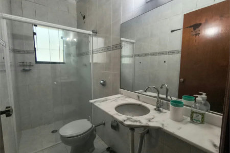 Sobrado à venda com 3 quartos, sendo 1 suíte,  em Butantã, São Paulo, SP