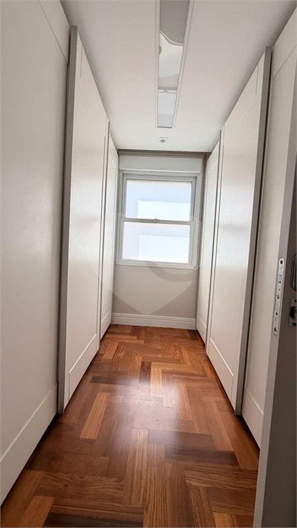 Apartamento à venda com 4 suítes em Jardim Portal I e II, São Paulo, SP