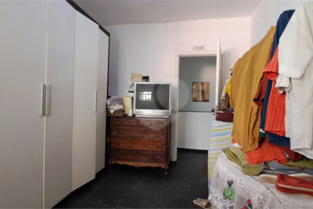 Sobrado à venda | 740 m² | 5 dormitórios (1 suíte) no Bom Retiro!