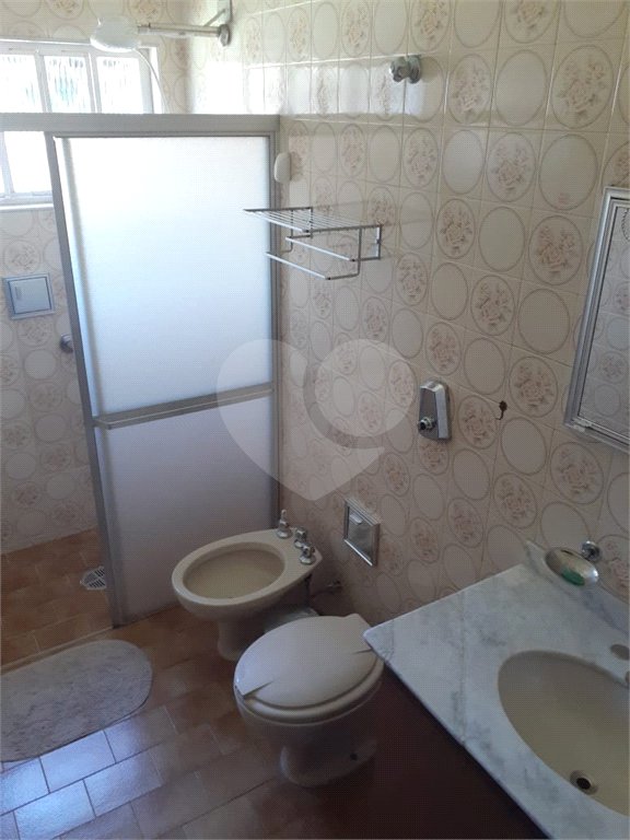 Casa Térrea com 3 quartos sendo 1 suíte. 1.400m² A/T. Jardim Floresta, Atibaia, SP