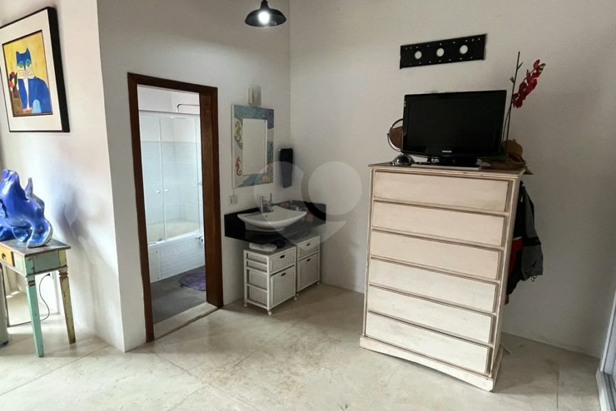 Casa à venda com 6 quartos, sendo 5 suítes, em Morada da Praia, Bertioga, SP