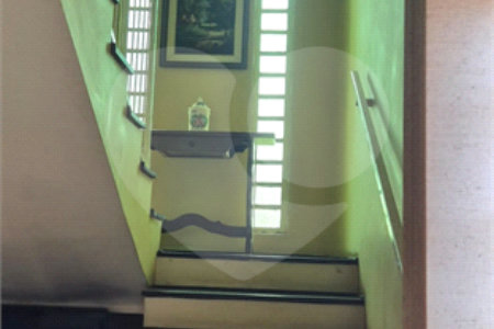 Casa Sobrado com varandas