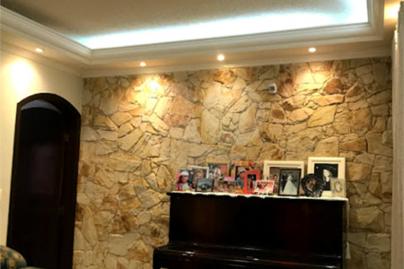 Sobrado com 234m², 3 dormitórios, sendo 1 suíte, 2 vagas, à venda na Vila Ema.