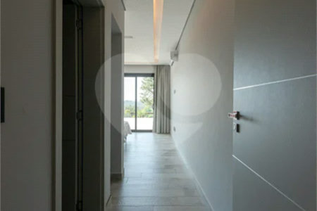Casa à venda com 4 suítes no condomínio Vale da Santa Fé, Vinhedo - SP