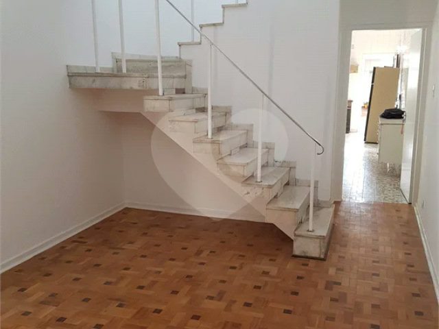 Sobrado à venda com 3 quartos, sendo 1 suíte,  em Brooklin, São Paulo, SP