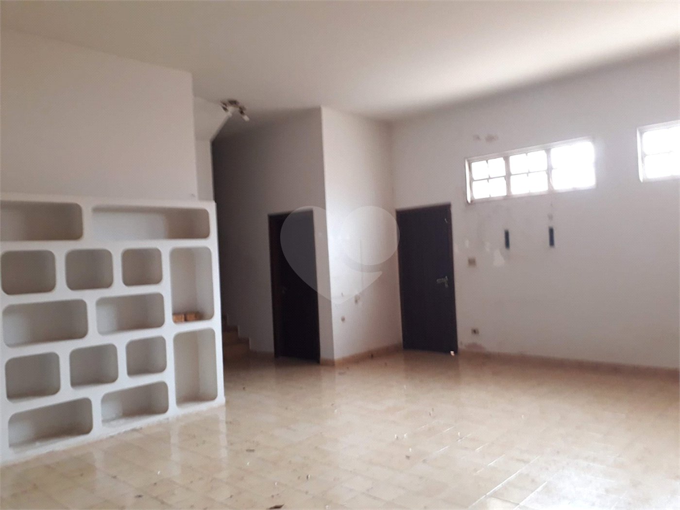 Casa de 3 andares à Venda no Jardim Cardinalli