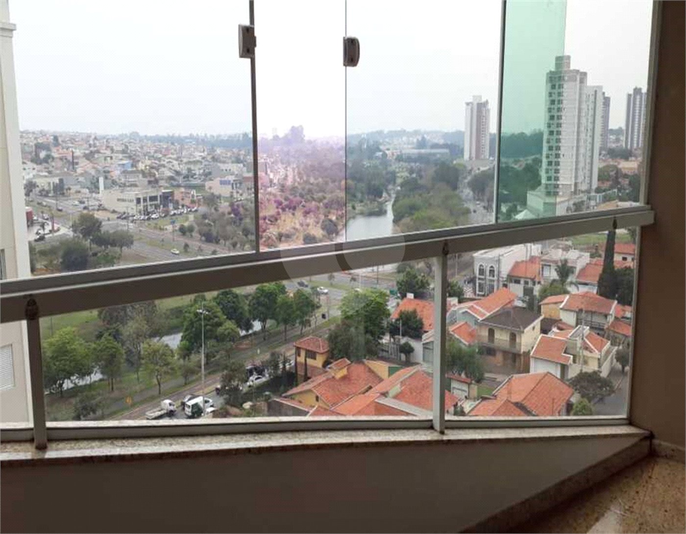 Lindo Apto Edifício Raquel Venda com Sacada gourmet.com 03 dormitórios 01 suíte