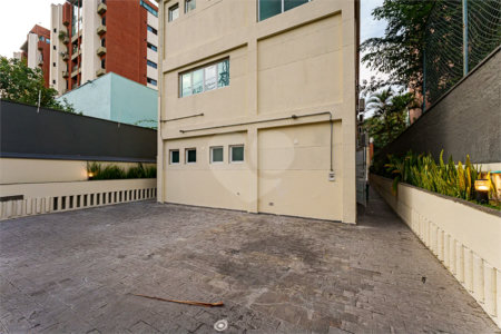 Prédio inteiro comercial á venda e locação na Vila Leopoldina.