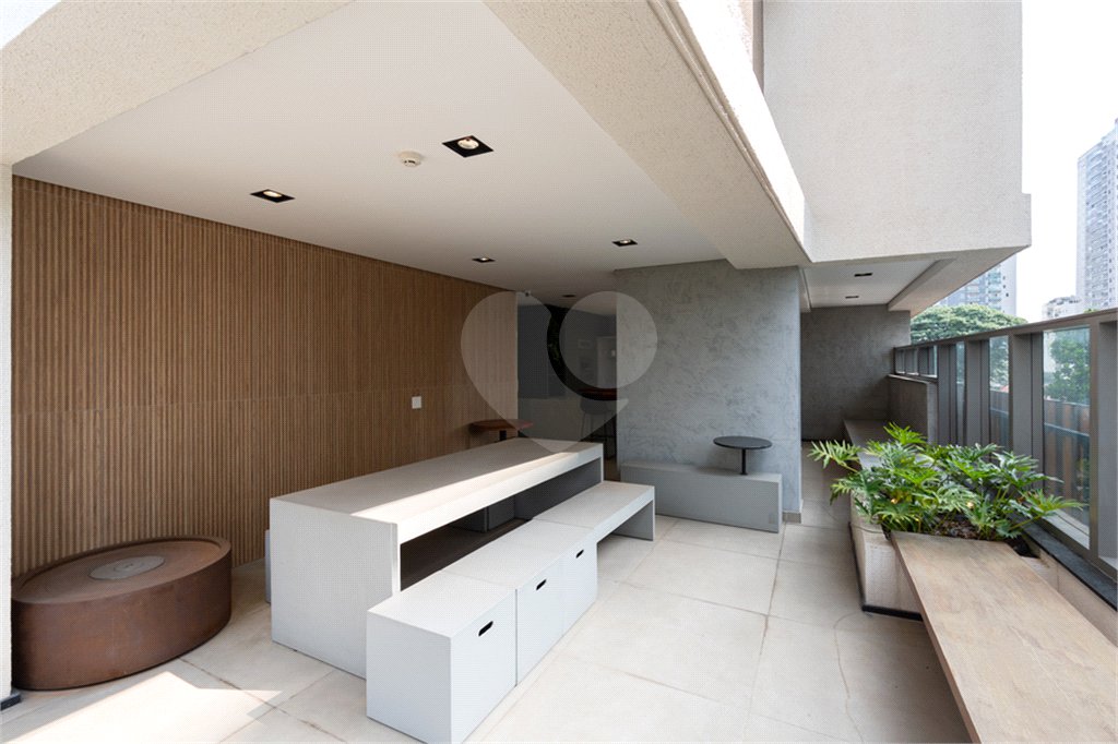 LINDO STUDIO DE 32M² PRÓXIMO DE TUDO