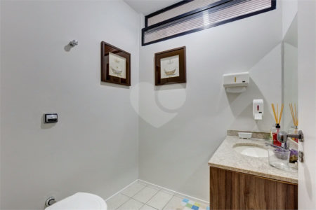 Sobrado à venda com 3 quartos, sendo 1 suíte, em Chácara Santo Antônio, São Paulo, SP