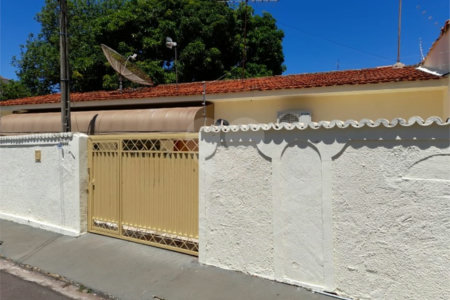 Casa à Venda na Vila Costa do Sol - São Carlos.