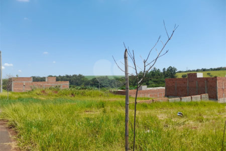 Terreno à Venda no Bairro Salto do Monjolinho -São Carlos/SP
