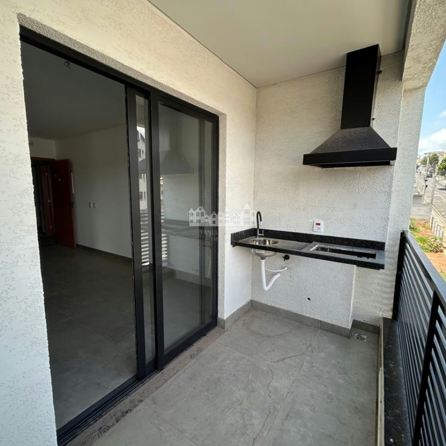 Apartamento à venda com 3 quartos, sendo 1 suíte, no centro de Atibaia - SP