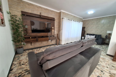 Casa à venda com 2 dormitórios á venda.