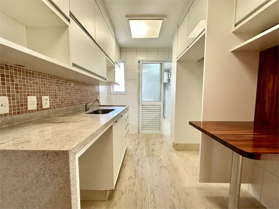 Apartamento para Locação na Vila Olímpia | 126 m² | 3 Suítes | 3 Vagas