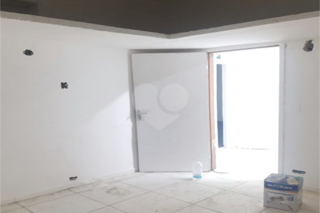 Casa com salão para Venda no Jardim Umarizal.