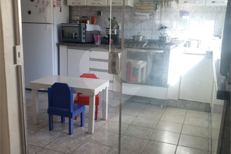 Casa térrea em Araraquara/SP, na Vila Xavier.