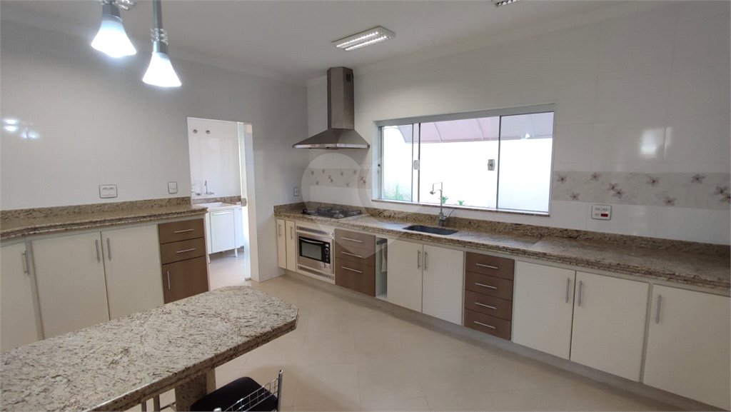 Casa à Venda de 5 dormitórios em São Carlos, no Residencial Eldorado