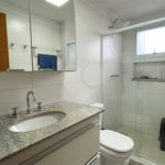 Apartamento à venda com 3 quartos, sendo 1 suíte, no Centro, Poços de Caldas - MG