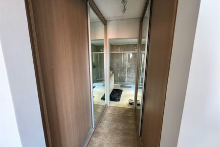 Casa à venda com 3 quartos, sendo 1 suíte, no condomínio Residencial Jardim das Flores 1510, Cotia - SP