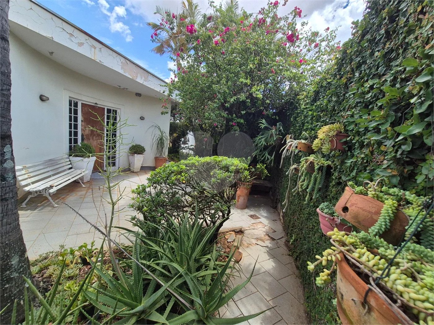 Casa à Venda na Vila Rezende – Piracicaba/SP - Ideal para moradia ou investimento comercial (clínicas, escritórios, consultórios