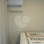Studio completo, em frente ao Metro Borba Gato.