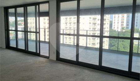 Apartamento à venda com 4 quartos, sendo 3 suítes,  em Perdizes, São Paulo, SP