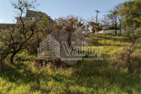 Terreno com 525 metros