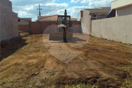 Terreno á venda no Jardim Embaré