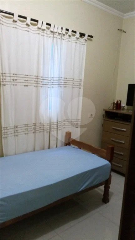 Sobrado com 212m² , 3 dormitórios , 2 vagas , à venda em Santo André.
