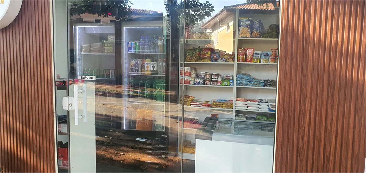 Casa à venda com 4 quartos, sendo 2 suítes, no condomínio Vila Panamericana, São Paulo - SP