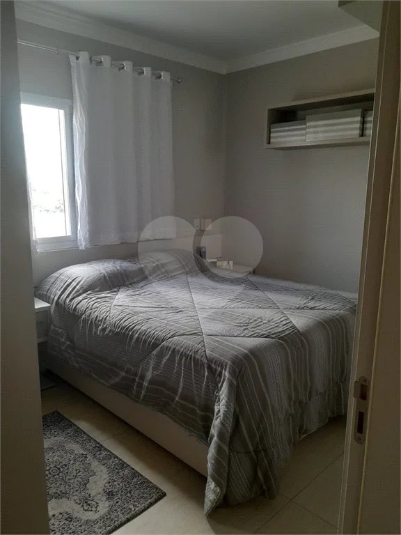 Apartamento à venda com 3 quartos, sendo 1 suíte,  em Jardim Bandeirantes, Louveira, SP