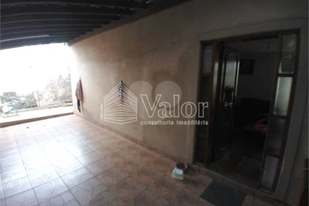 Casa Terreá á Venda.