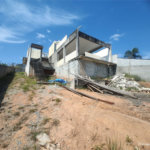 Terreno 810 metros à venda em Atibaia com projeto aprovado exclusivo de alto padrão com construção inacabada